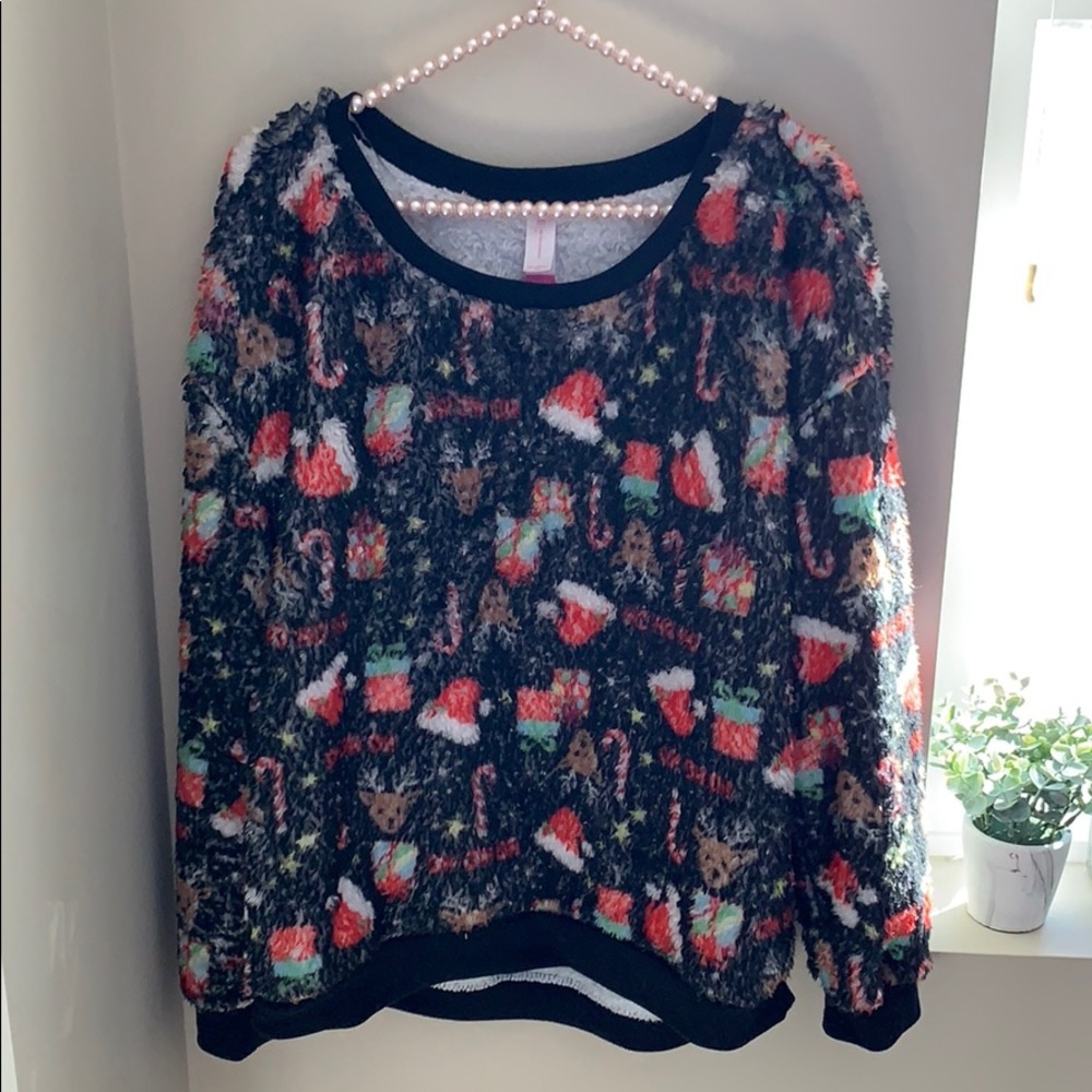 SWEATER